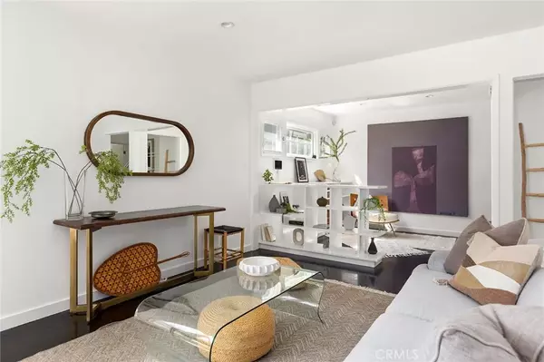 3210 Windsor Avenue, Los Angeles, CA 90039