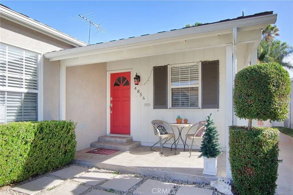 North Hollywood, CA 91601,4856 Riverton Avenue
