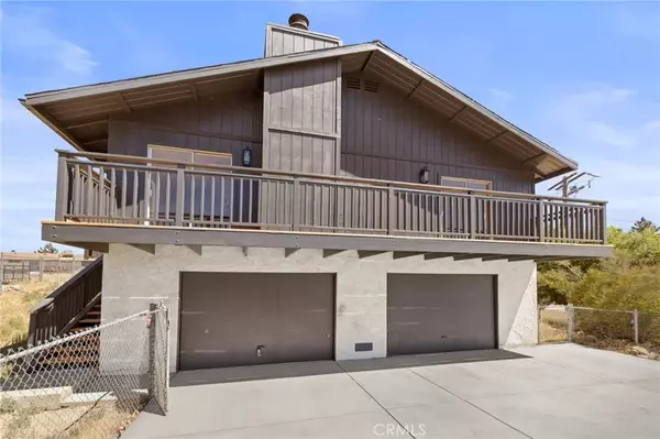 42821 Apollo Drive, Lake Hughes, CA 93532