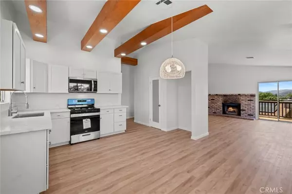 Lake Hughes, CA 93532,42821 Apollo Drive