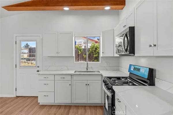 Lake Hughes, CA 93532,42821 Apollo Drive