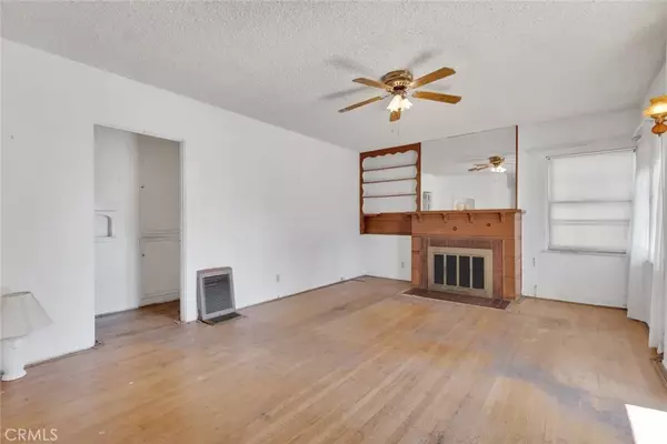 North Hollywood, CA 91606,6252 Camellia Avenue