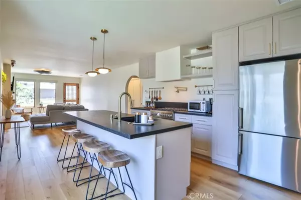 Sunland, CA 91040,10339 Mcvine Avenue