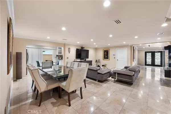 Northridge, CA 91325,17424 Hemmingway Street