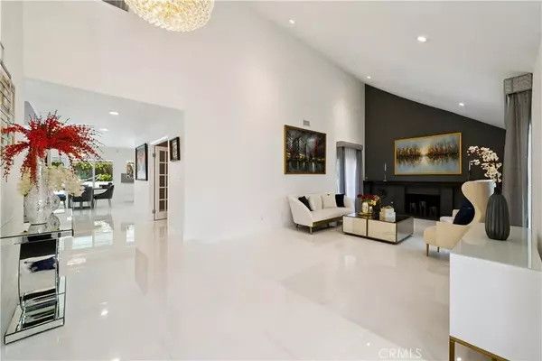 Northridge, CA 91324,19523 Ballinger Street