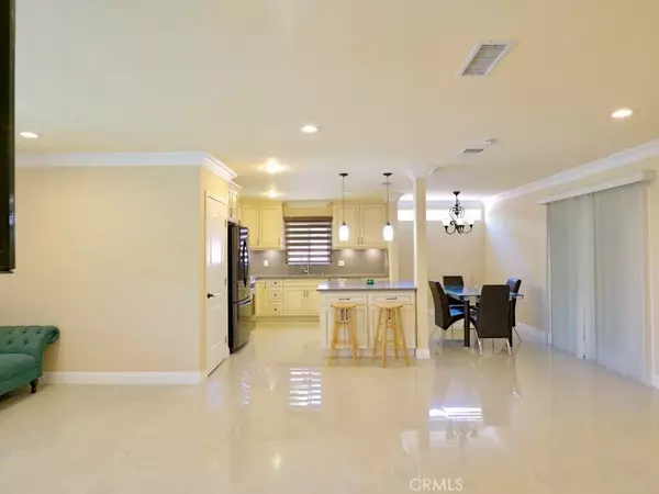 Northridge, CA 91325,17430 Hemmingway Street