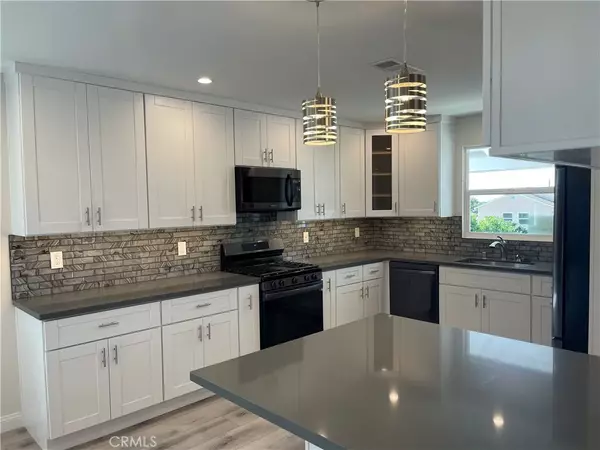 Burbank, CA 91504,2926 N Brighton Street