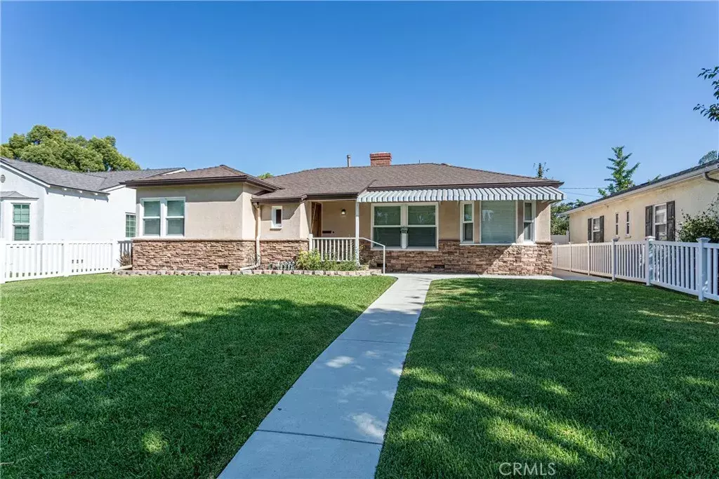 Burbank, CA 91506,2219 W Clark Avenue