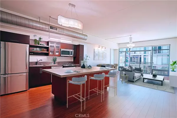 Los Angeles, CA 90015,1111 S Grand Avenue #702