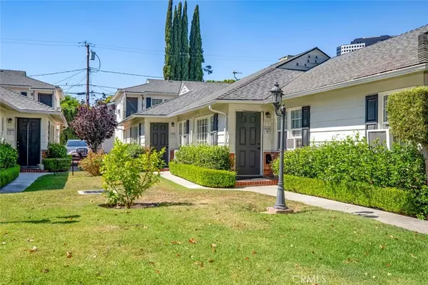 4135 Warner Boulevard #B, Burbank, CA 91505