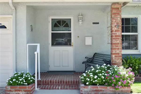 Burbank, CA 91505,2024 N Kenwood Street