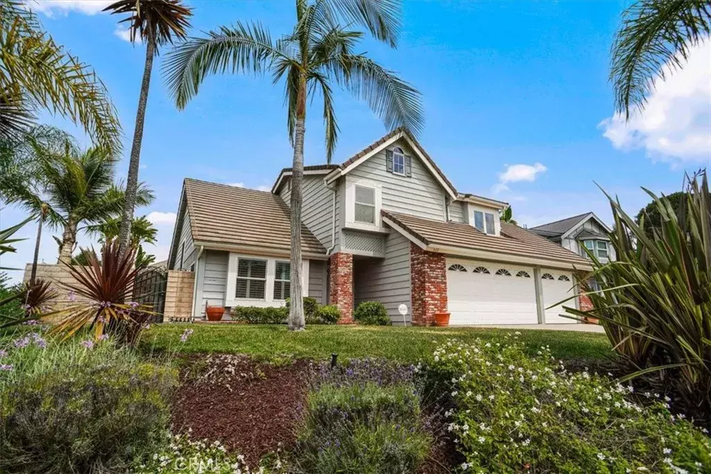 Newbury Park, CA 91320,972 Lodestone Court