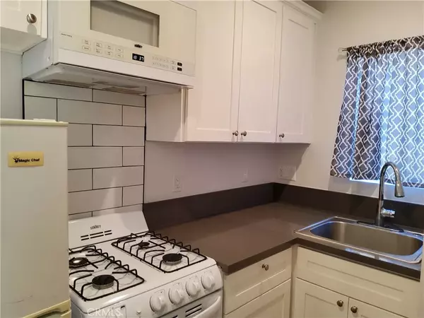 Tujunga, CA 91042,10710 Helendale Avenue