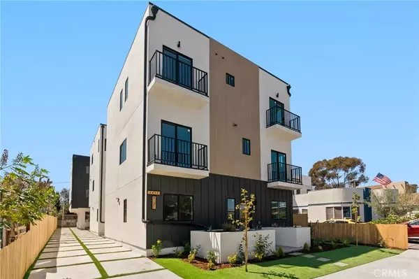 2637 S Garth Avenue, Los Angeles, CA 90034
