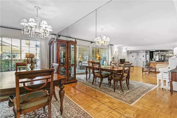 Sherman Oaks, CA 91403,4647 Willis Avenue #209