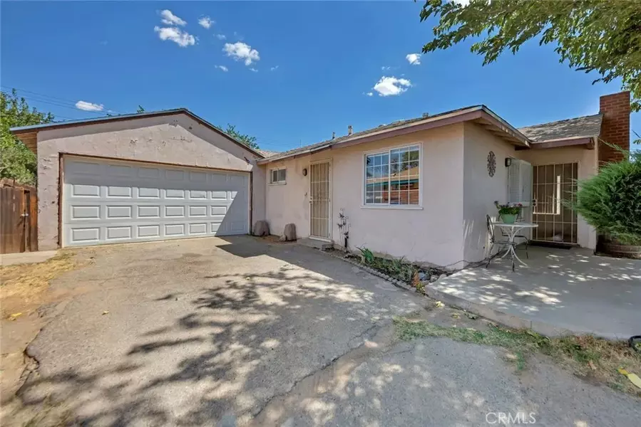 44238 3rd Street East, Lancaster, CA 93535