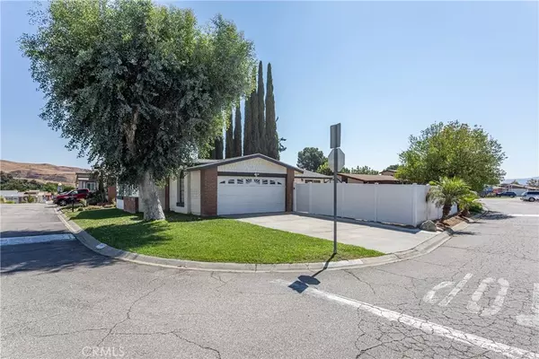 Castaic, CA 91384,27568 Ruby Lane