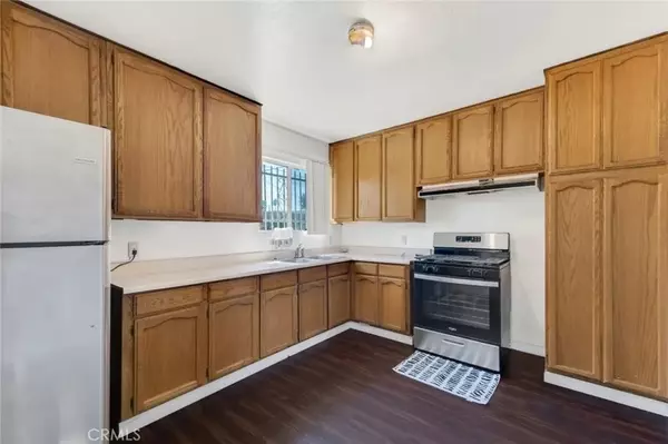 Compton, CA 90220,2314 W Raymond Street