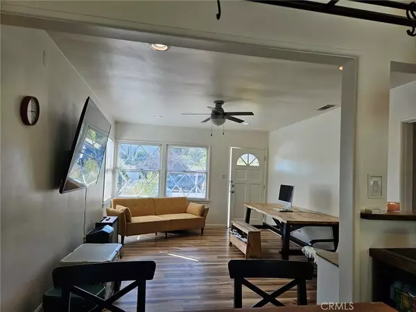 Chatsworth, CA 91311,10330 Hillview