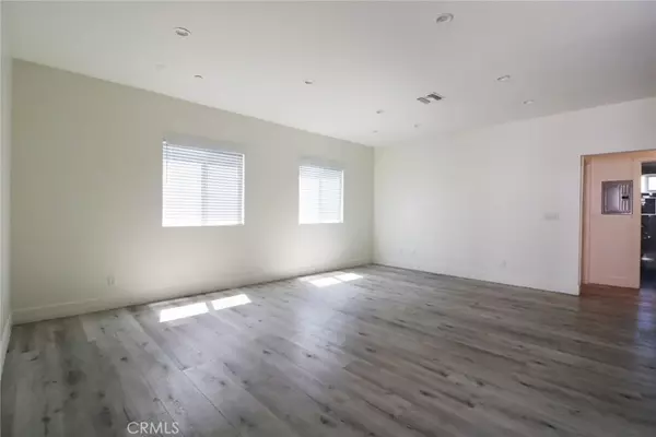 Van Nuys, CA 91401,14254 Erwin Street