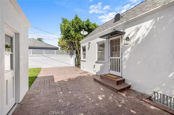 Glendale, CA 91201,1744 Stanton Avenue