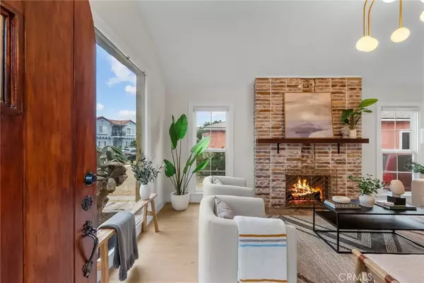 2928 11th, Los Angeles, CA 90018