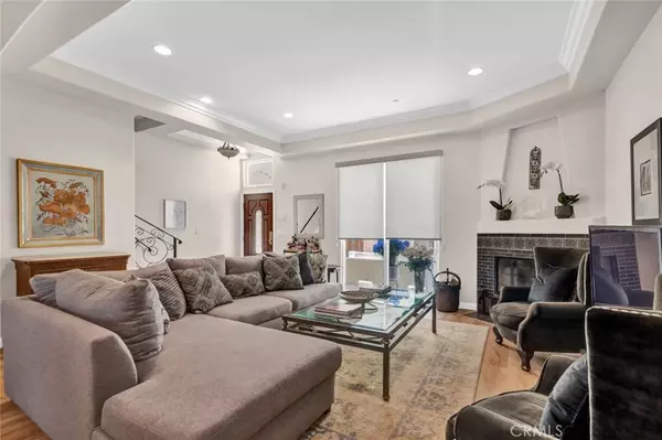 14535 Margate Street #13, Sherman Oaks, CA 91411