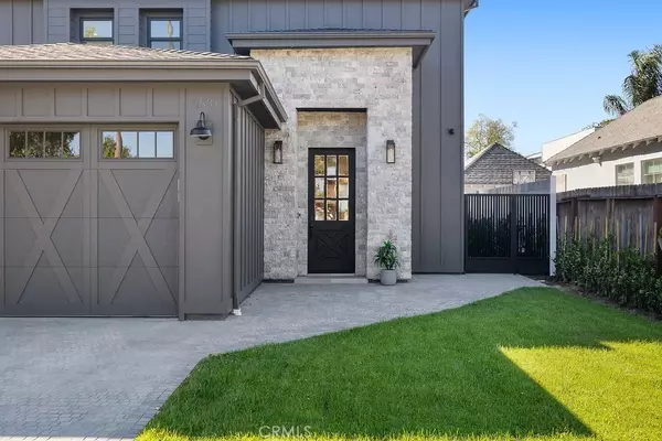 North Hollywood, CA 91601,4831 Sancola