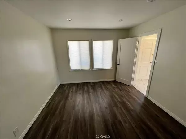 Burbank, CA 91504,2423 N Lincoln Street