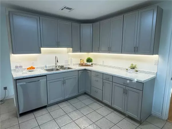 Burbank, CA 91505,2236 N Manning