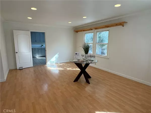 Burbank, CA 91505,2236 N Manning