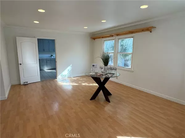 Burbank, CA 91505,2236 N Manning