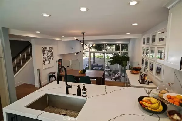 Burbank, CA 91505,4426 W Kling Street
