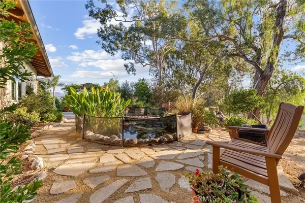 Sunland, CA 91040,10345 Mcbroom Street