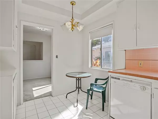 North Hollywood, CA 91606,6633 Riverton Avenue