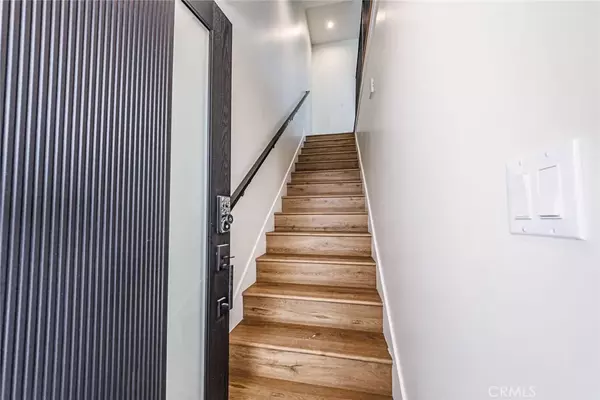 Los Angeles, CA 90019,1859 Crenshaw Boulevard