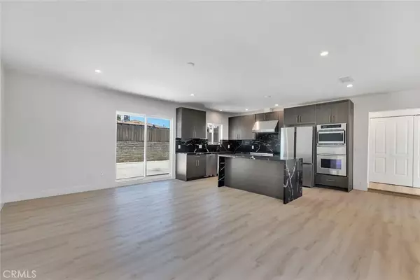 North Hollywood, CA 91605,8127 Radford Avenue