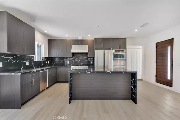 North Hollywood, CA 91605,8127 Radford Avenue