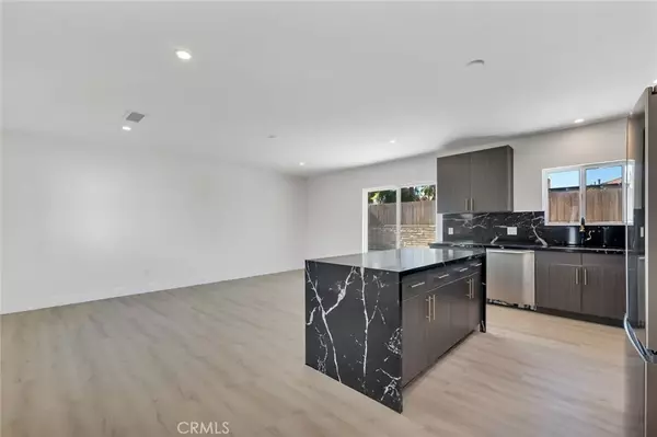 North Hollywood, CA 91605,8127 Radford Avenue