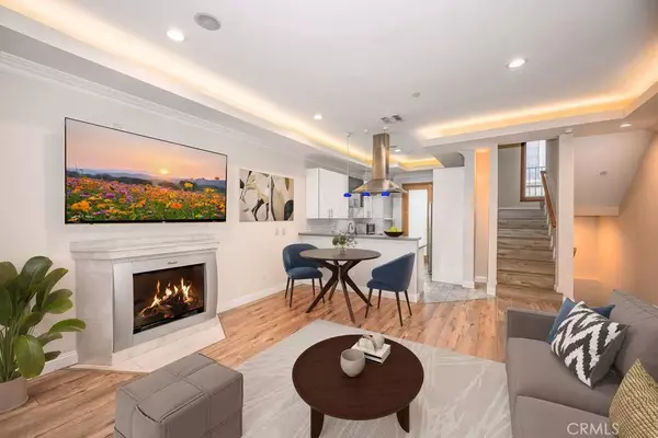 Burbank, CA 91505,216 N Buena Vista Street #113