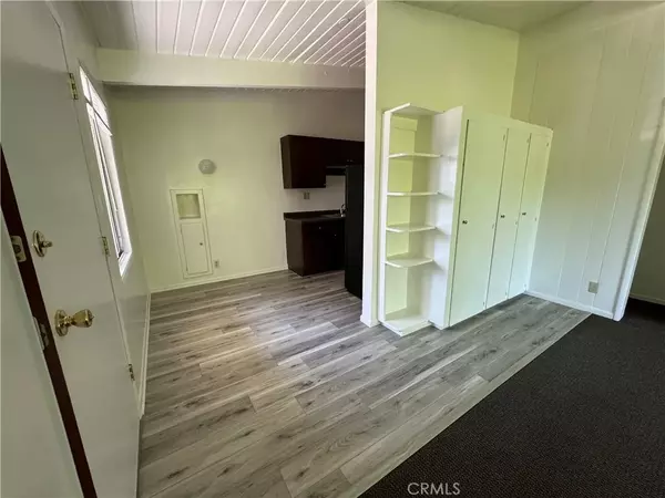 Culver City, CA 90230,11525 Bradson Place #4