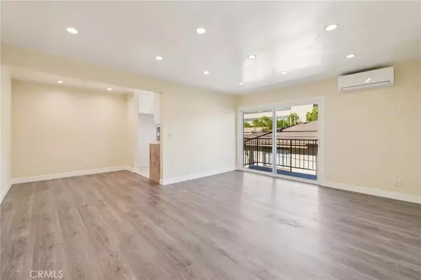 Glendale, CA 91203,409 Burchett #210