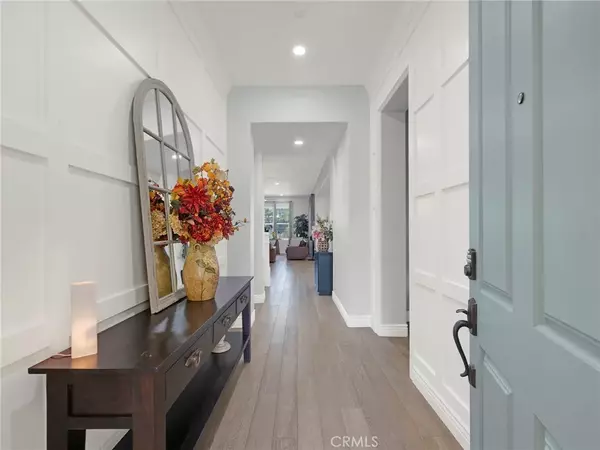 Santa Clarita, CA 91350,27741 Claremore