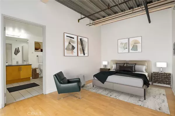 Los Angeles, CA 90015,330 W 11th Street #A503