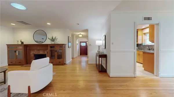 Burbank, CA 91504,842 Cornell