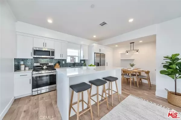 Los Angeles, CA 90034,3141 S Halm