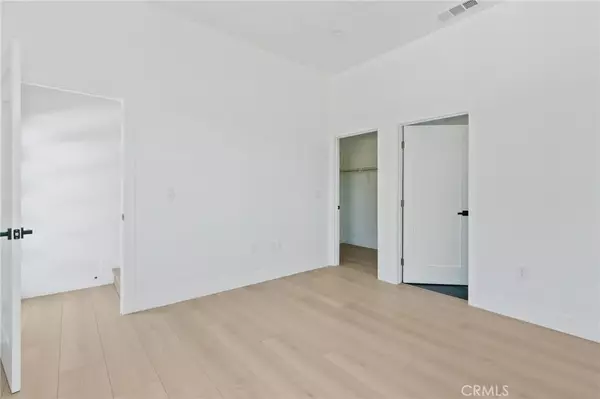 Los Angeles, CA 90034,2637 S Garth #A