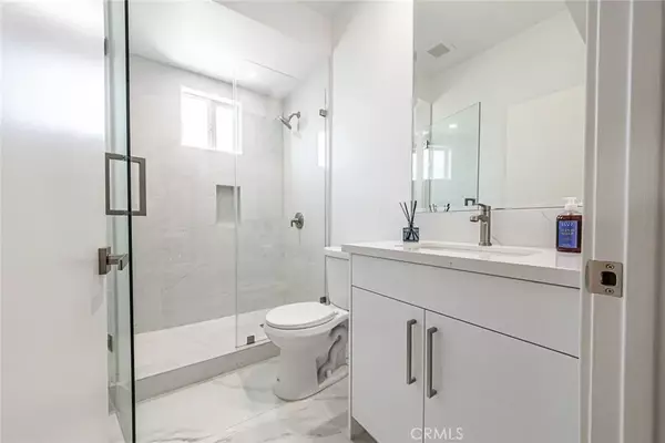 Toluca Lake, CA 91602,4445 Auckland Avenue