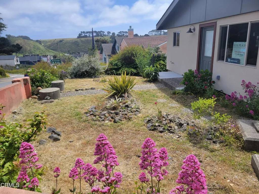 340 Main Street, Point Arena, CA 95468