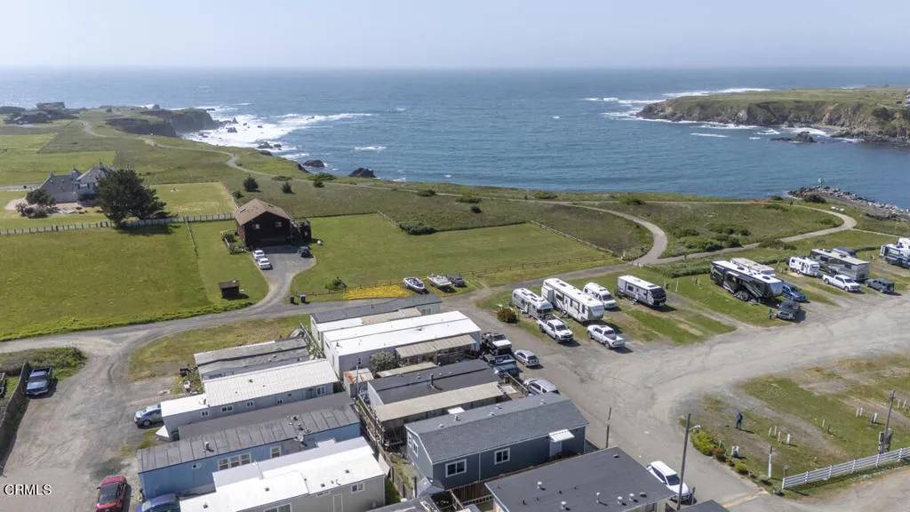 Fort Bragg, CA 95437,1021 S Main South #6